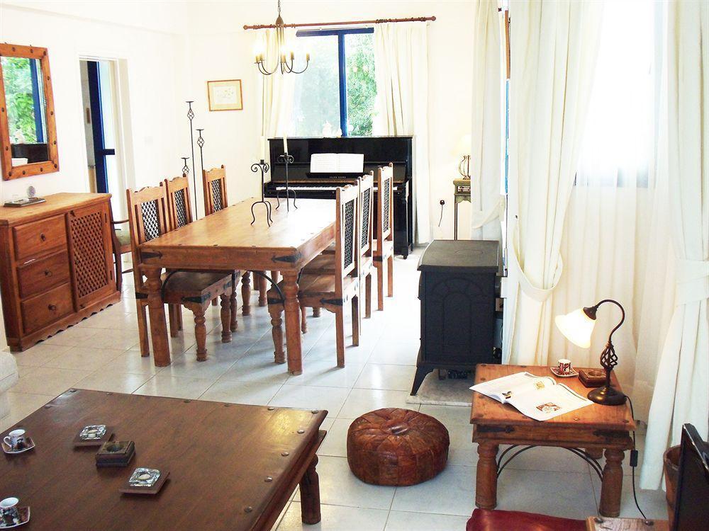 Kavalla Forest Villas Paphos Exterior photo