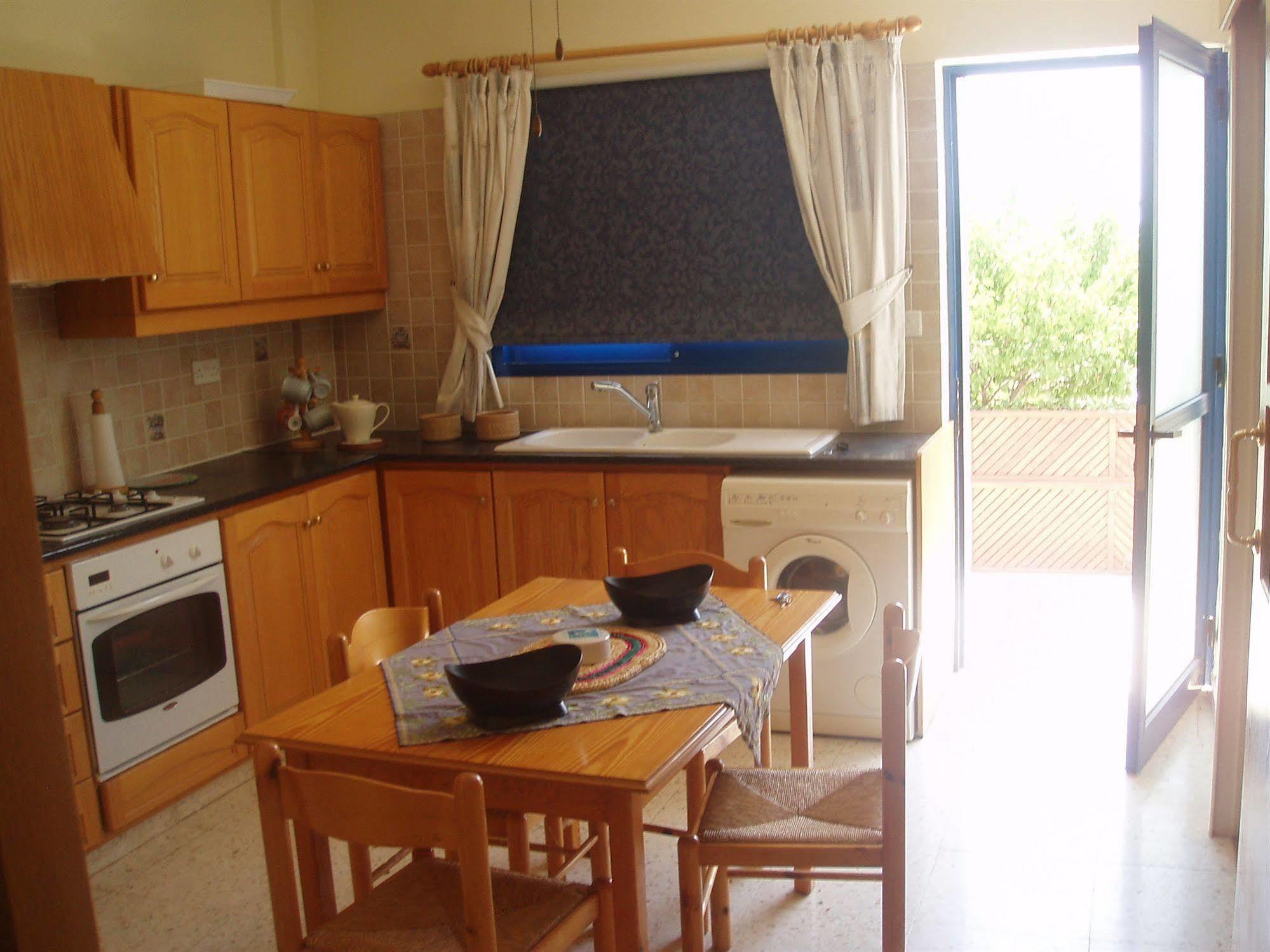 Kavalla Forest Villas Paphos Exterior photo